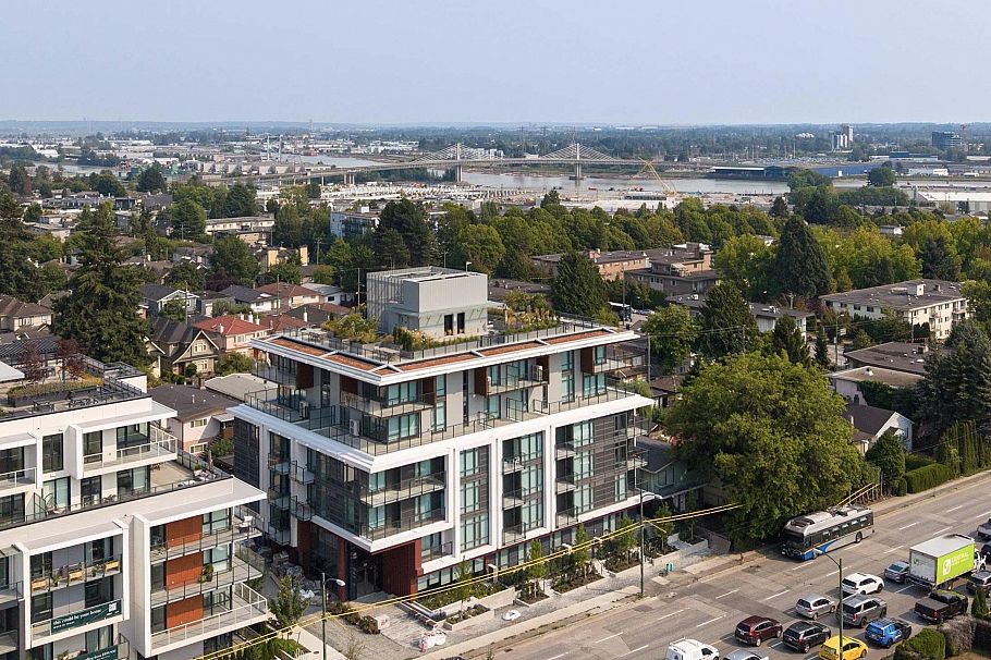 201 8486 Oak Street Vancouver, BC - 8