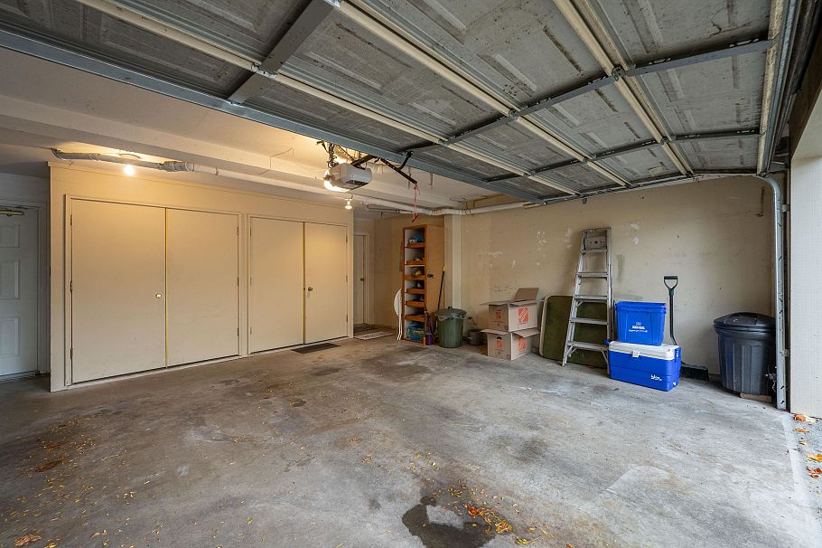12 229 E 8th Street North Vancouver, BC - 27