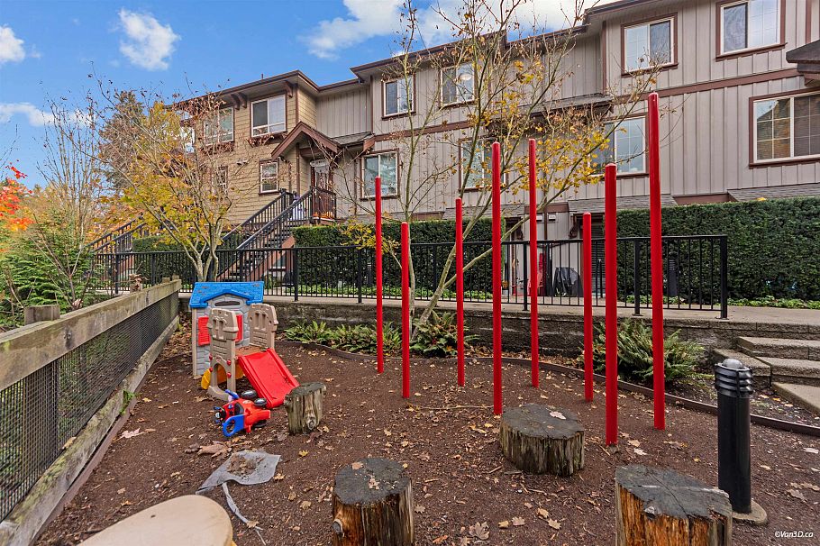 59 433 Seymour River Place North Vancouver, BC - 17