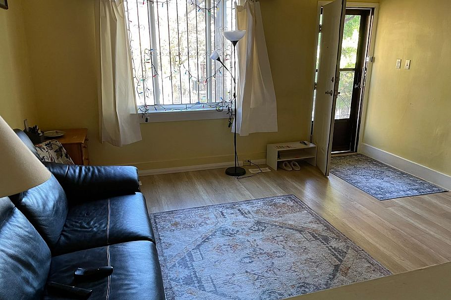 820 E 31st Avenue Vancouver, BC - 4