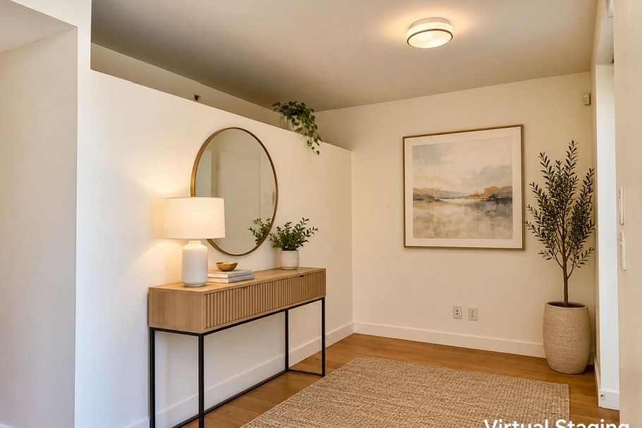 1581 W 57th Avenue Vancouver, BC - 2