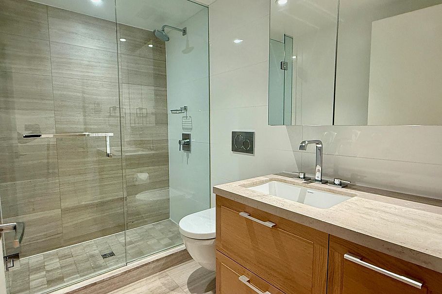 1581 W 57th Avenue Vancouver, BC - 11