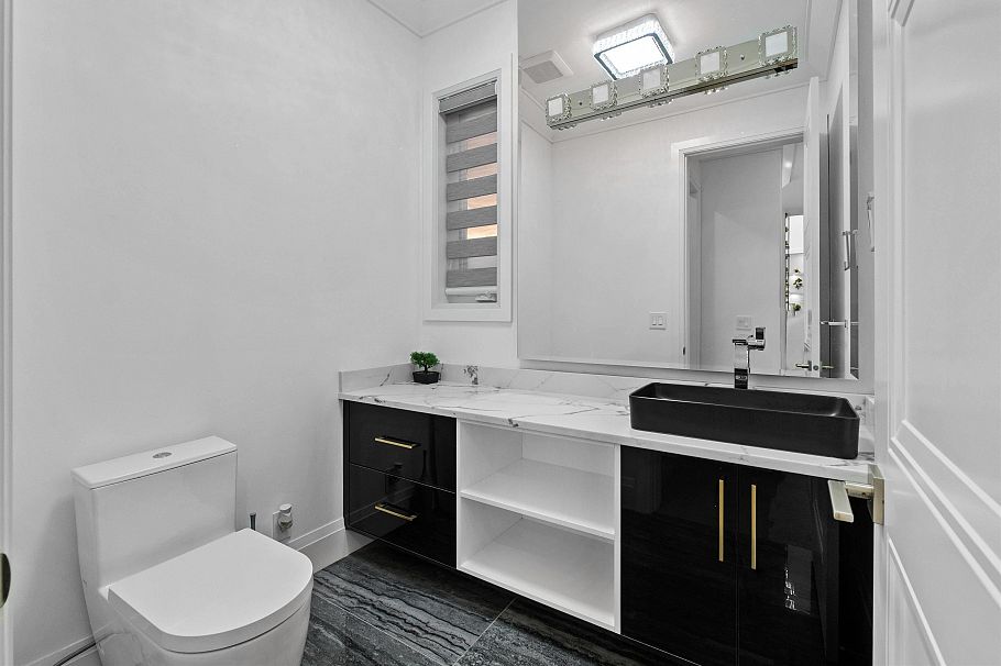 3560 Highland Boulevard North Vancouver, BC - 16