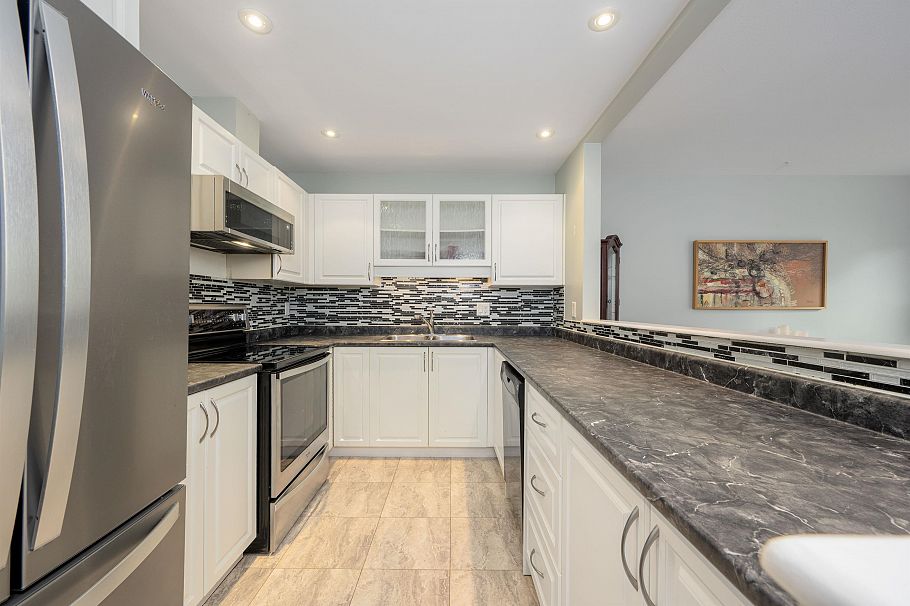 12 229 E 8th Street North Vancouver, BC - 15