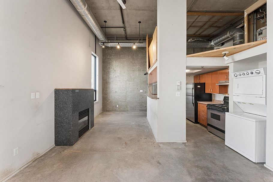 222 2001 Wall Street Vancouver, BC - 11