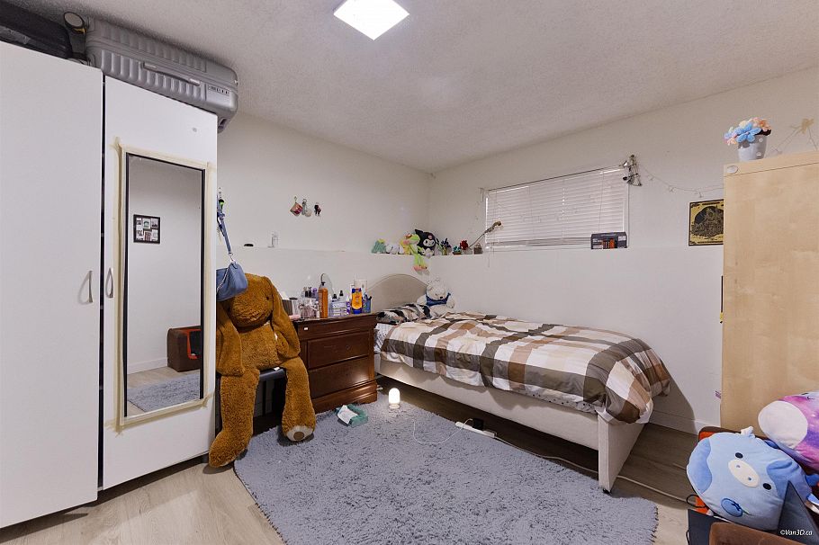 6187 Arlington Street Vancouver, BC - 33