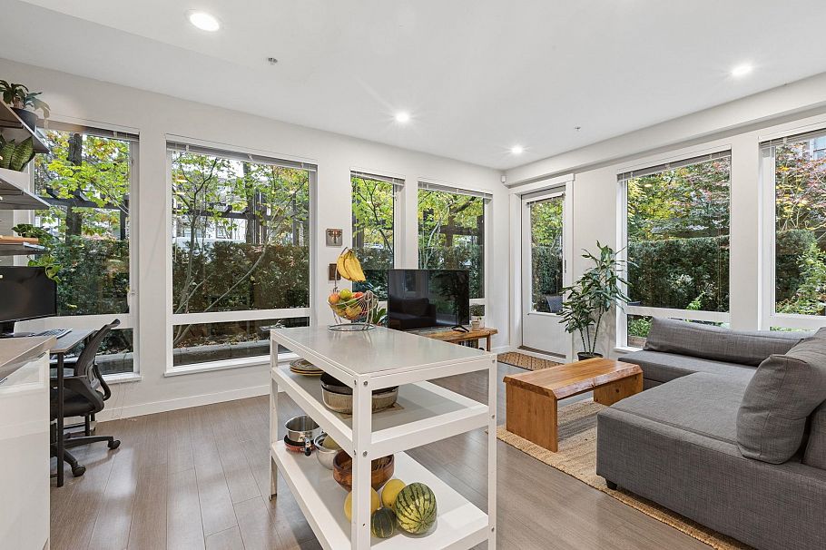 113 277 W 1st Street North Vancouver, BC - 5