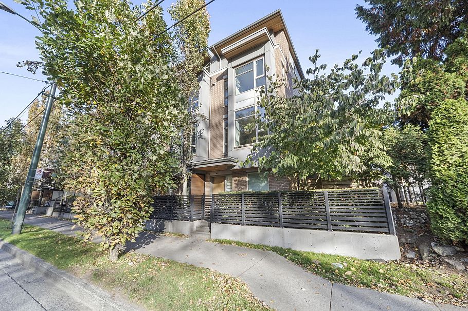 5552 Oak Street Vancouver, BC - 1