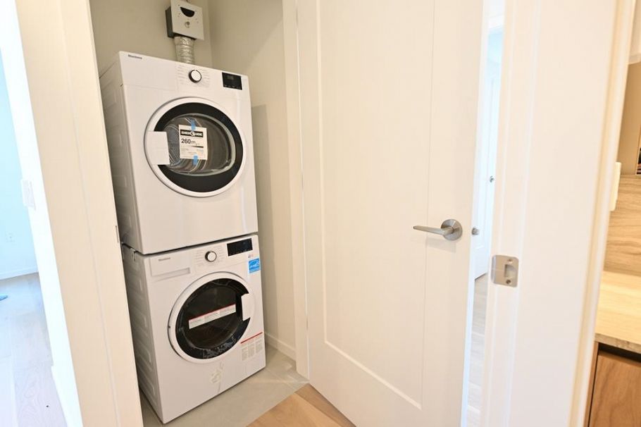 306 8486 Oak Street Vancouver, BC - 8