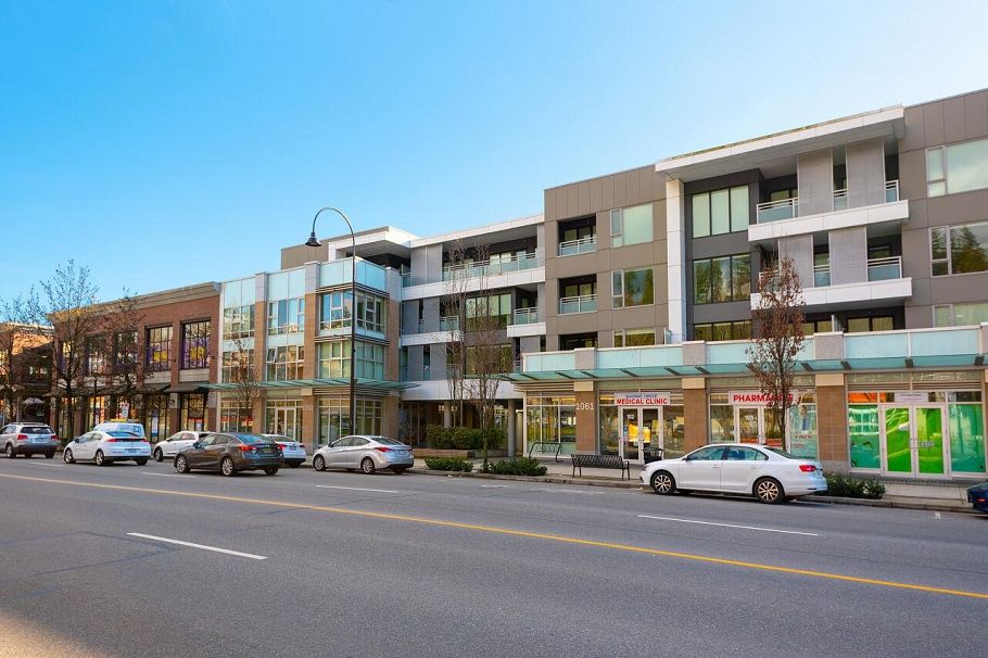 403 1061 Marine Drive North Vancouver, BC - 18