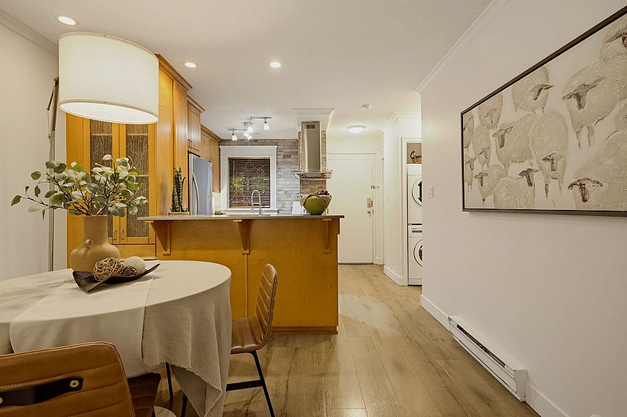 203 1350 Comox Street Vancouver, BC - 7