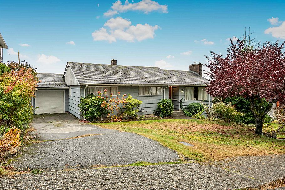 335 W 28th Street North Vancouver, BC - 33