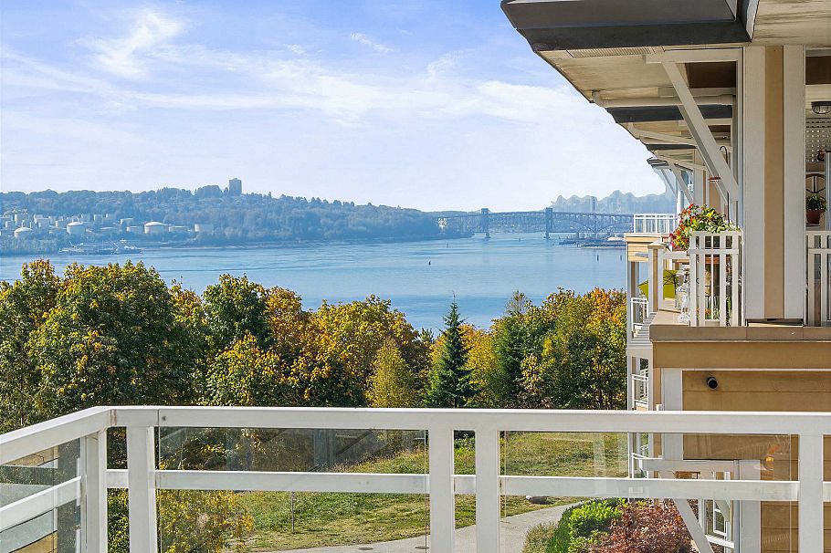 521 3629 Deercrest Drive North Vancouver, BC - 1