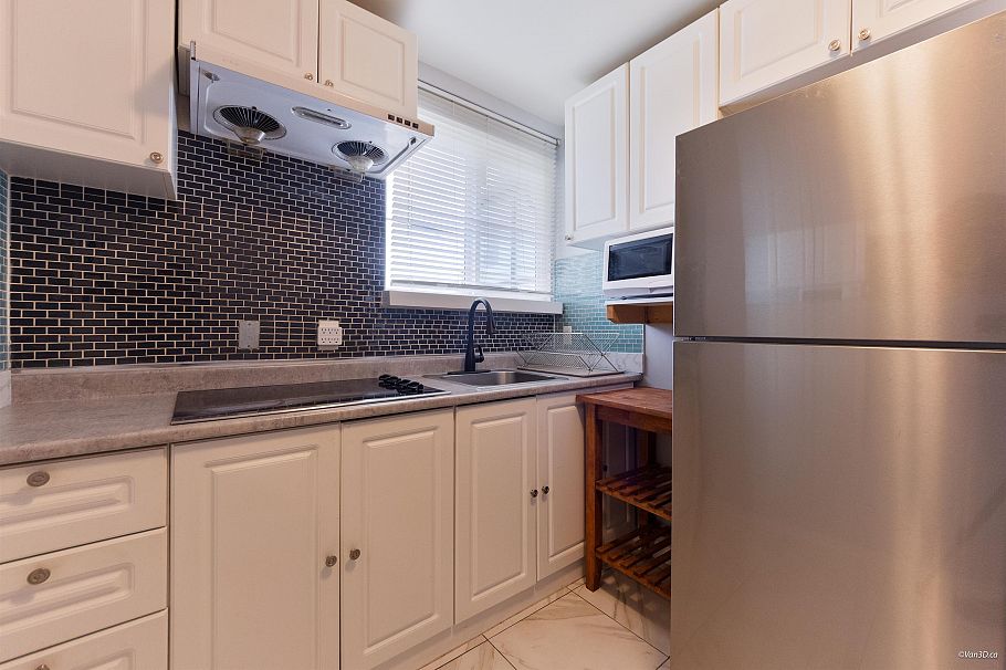 6187 Arlington Street Vancouver, BC - 21