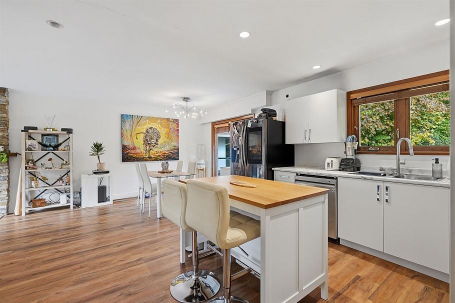 444 Evergreen Place North Vancouver, BC - 5