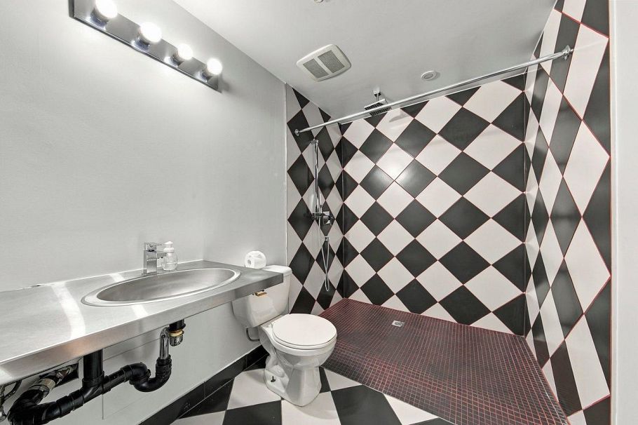 311 272 E 4th Avenue Vancouver, BC - 17