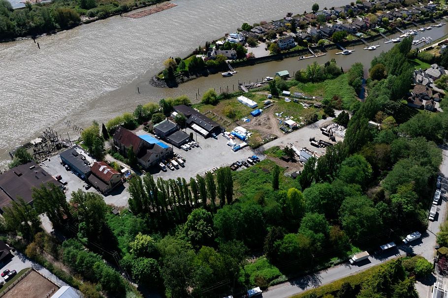 7520 Balaclava Street Vancouver, BC - 1