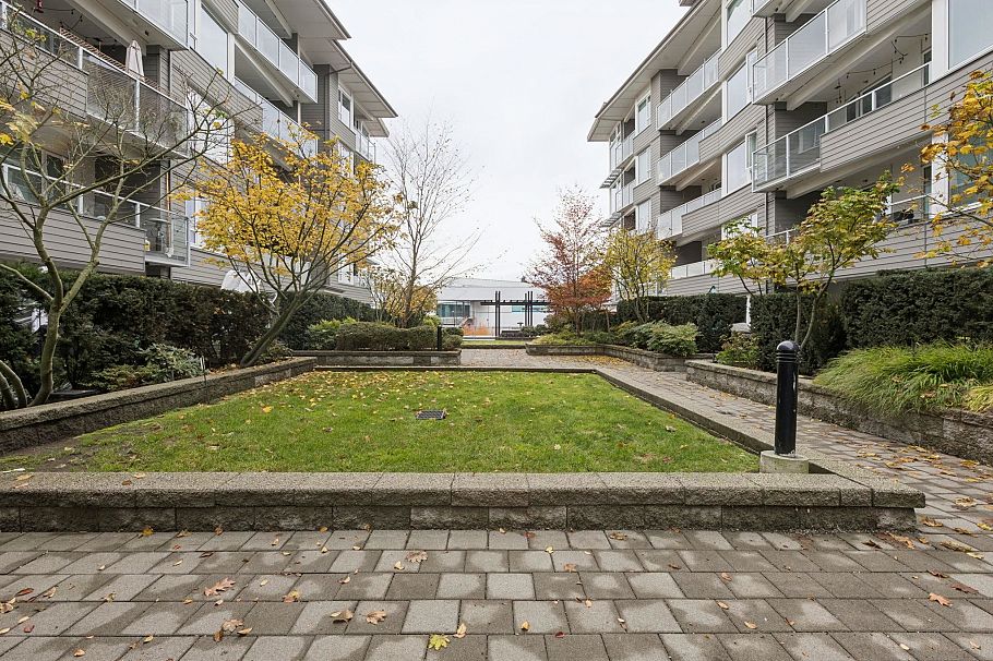 113 277 W 1st Street North Vancouver, BC - 22