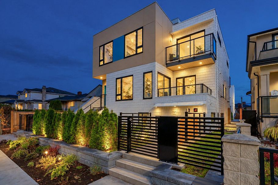 1 3391 Price Street Vancouver, BC - 2