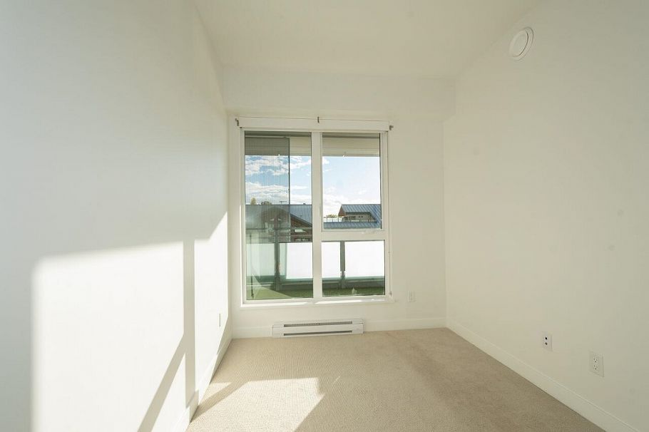 403 1061 Marine Drive North Vancouver, BC - 6