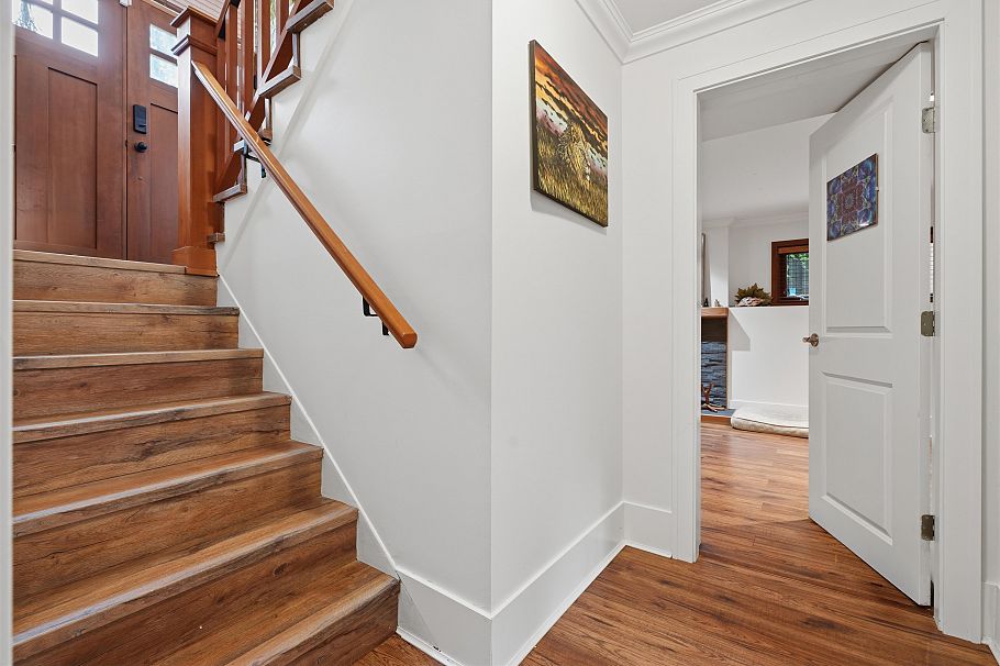 444 Evergreen Place North Vancouver, BC - 24