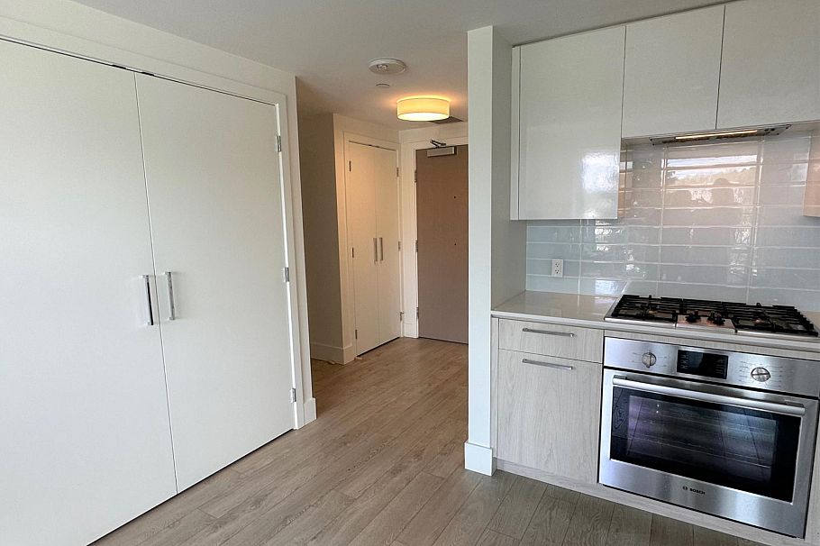 418 680 Seylynn Crescent North Vancouver, BC - 5