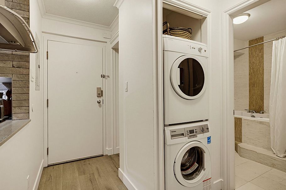 203 1350 Comox Street Vancouver, BC - 18