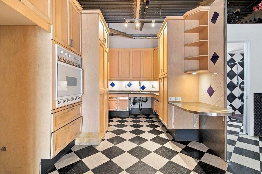 311 272 E 4th Avenue Vancouver, BC - 10