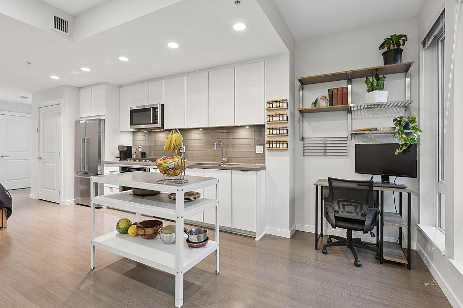 113 277 W 1st Street North Vancouver, BC - 8
