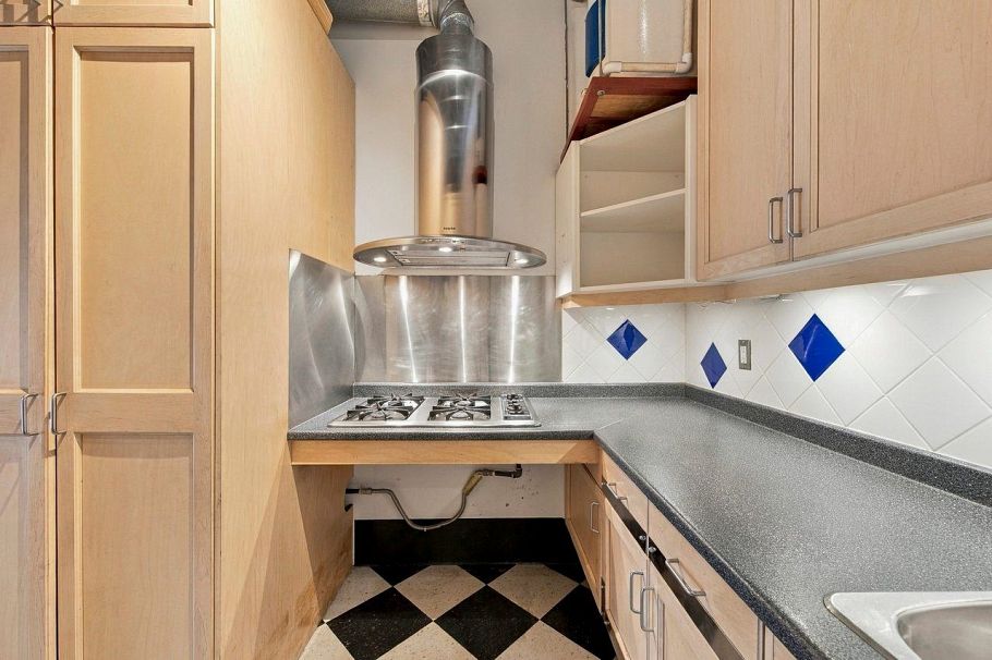 311 272 E 4th Avenue Vancouver, BC - 12