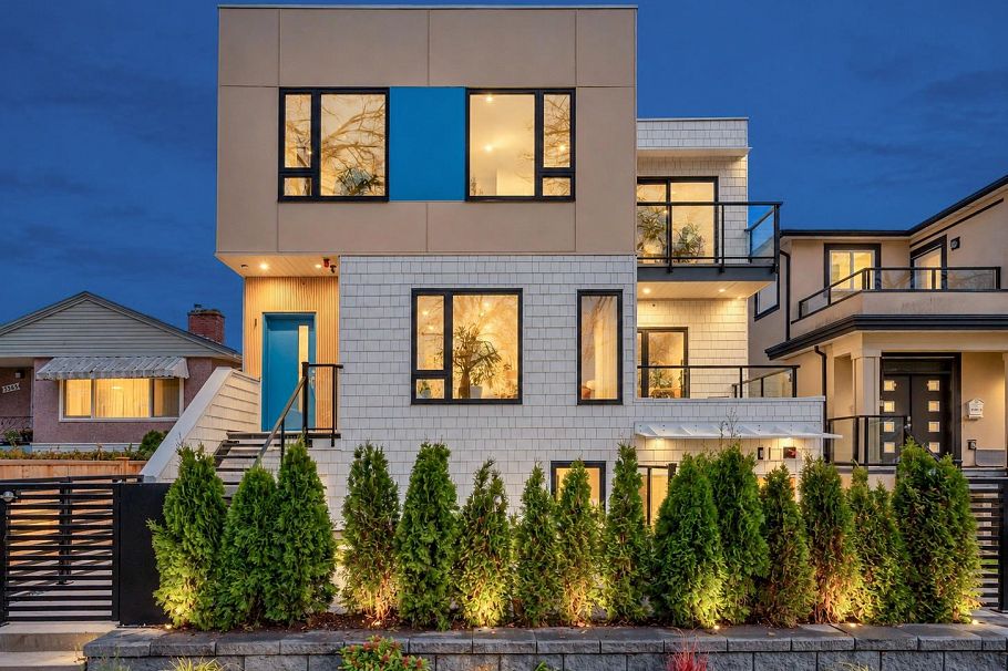 1 3391 Price Street Vancouver, BC - 1