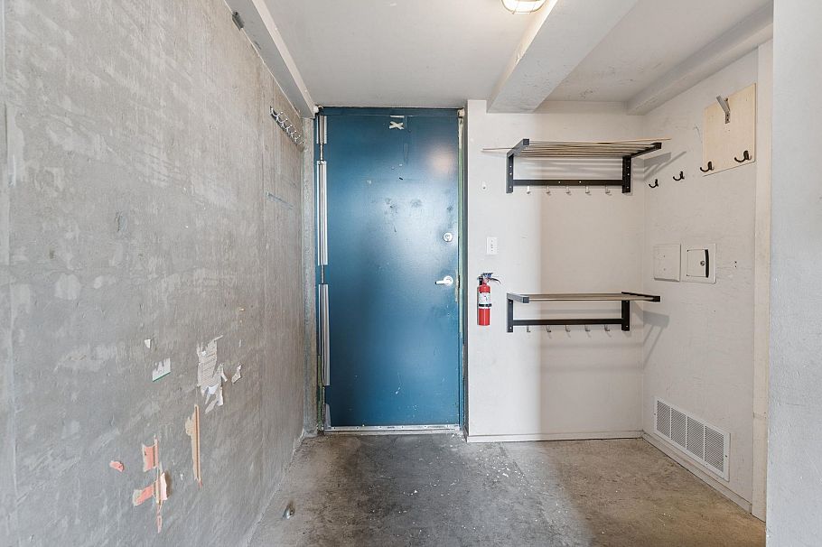 222 2001 Wall Street Vancouver, BC - 25