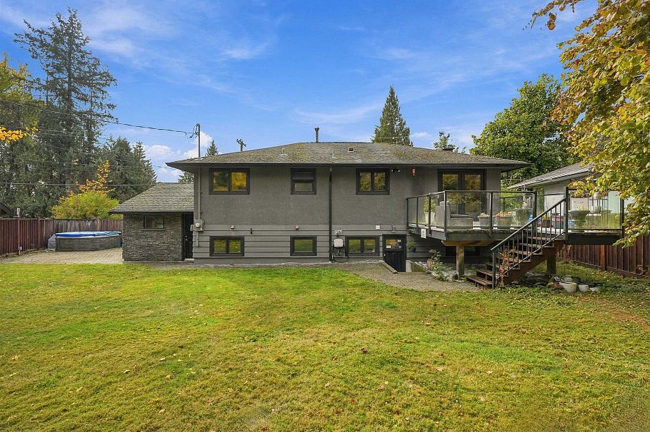 444 Evergreen Place North Vancouver, BC - 35