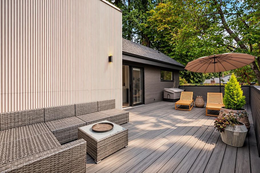 2221 Bowser Avenue North Vancouver, BC - 4