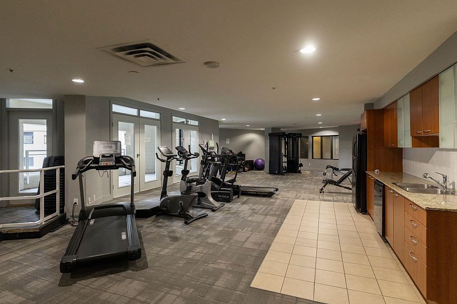 321 4028 Knight Street Vancouver, BC - 19