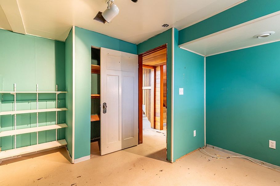 2256 Chapman Way North Vancouver, BC - 25