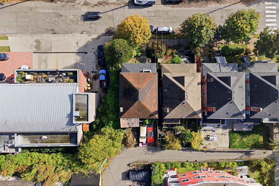 2833 Quebec Street Vancouver, BC - 17