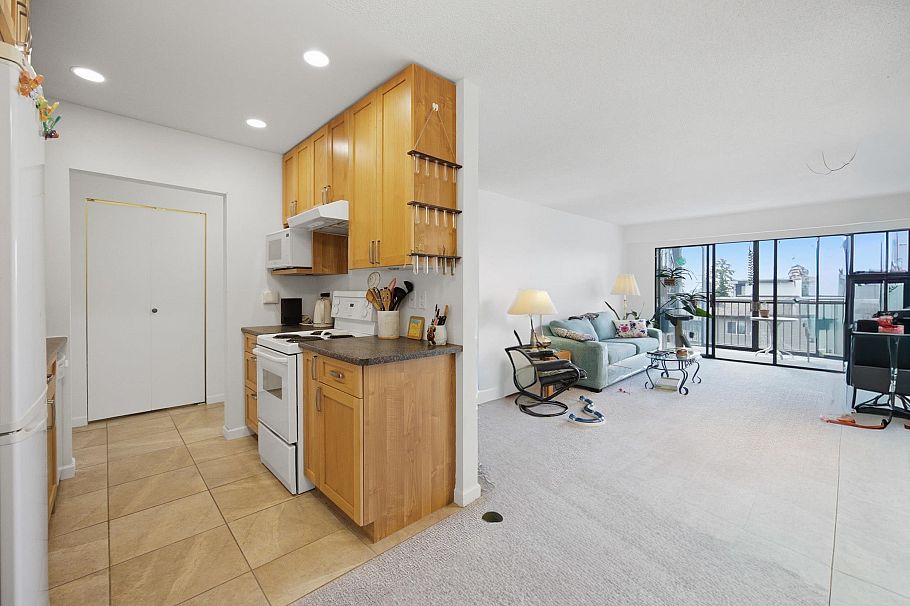 307 2710 Lonsdale Avenue North Vancouver, BC - 8