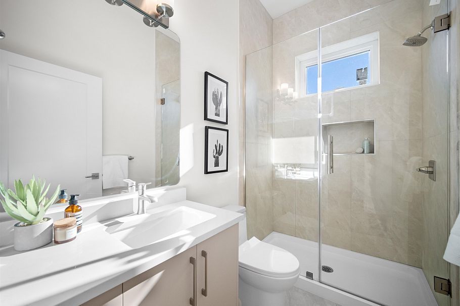 1 1613 E 58th Avenue Vancouver, BC - 9
