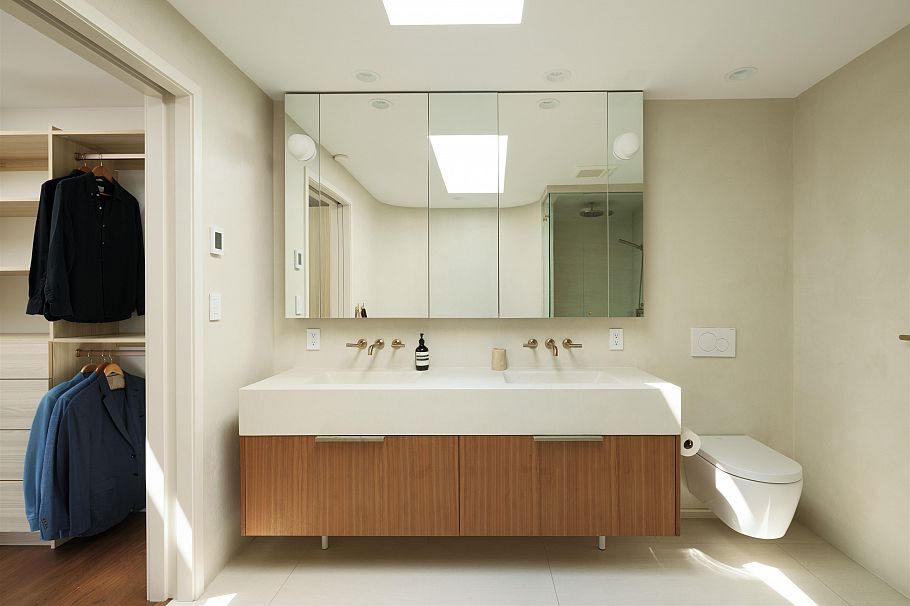 1295 W Keith Road North Vancouver, BC - 17