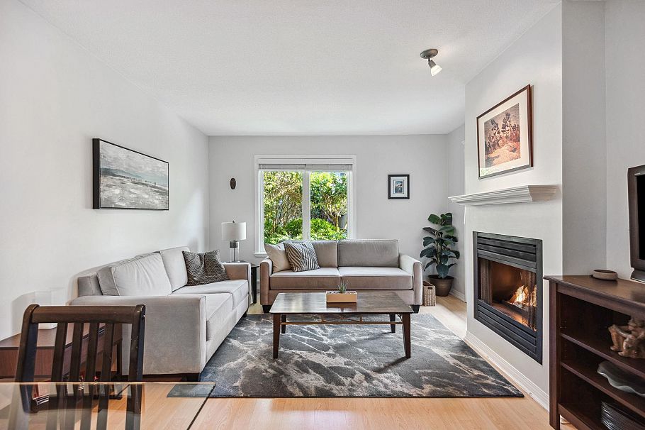 107 1523 Bowser Avenue North Vancouver, BC - 1