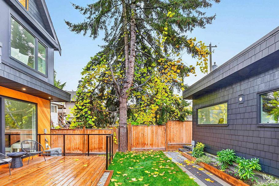 2 950 W 17th Avenue Vancouver, BC - 20