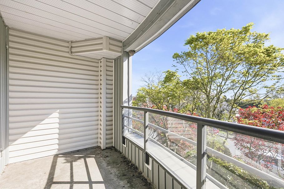 3 2150 SE Marine Drive Vancouver, BC - 16