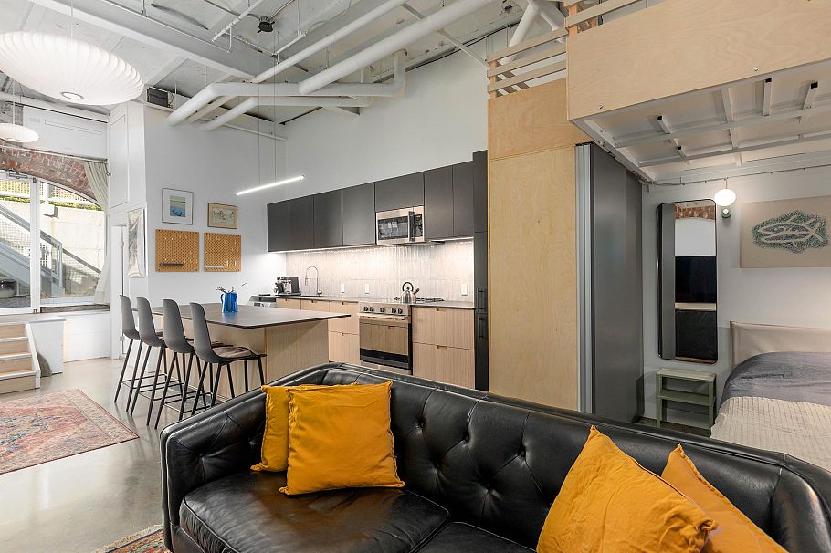 4 280 E 6th Avenue Vancouver, BC - 4