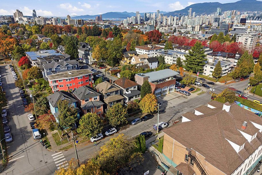 2833 Quebec Street Vancouver, BC - 11