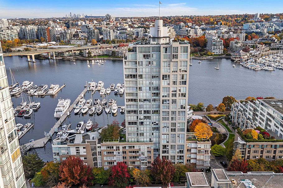 1706 1228 Marinaside Crescent Vancouver, BC - 34