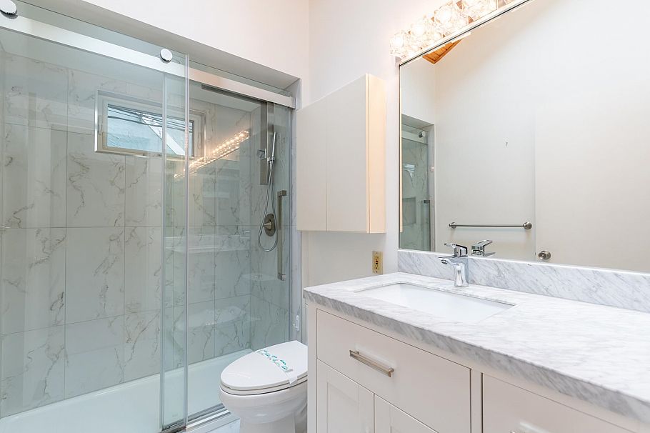 2256 Chapman Way North Vancouver, BC - 17