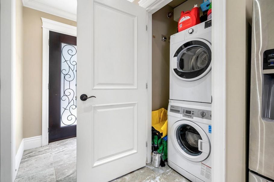 1441 W 49th Avenue Vancouver, BC - 20
