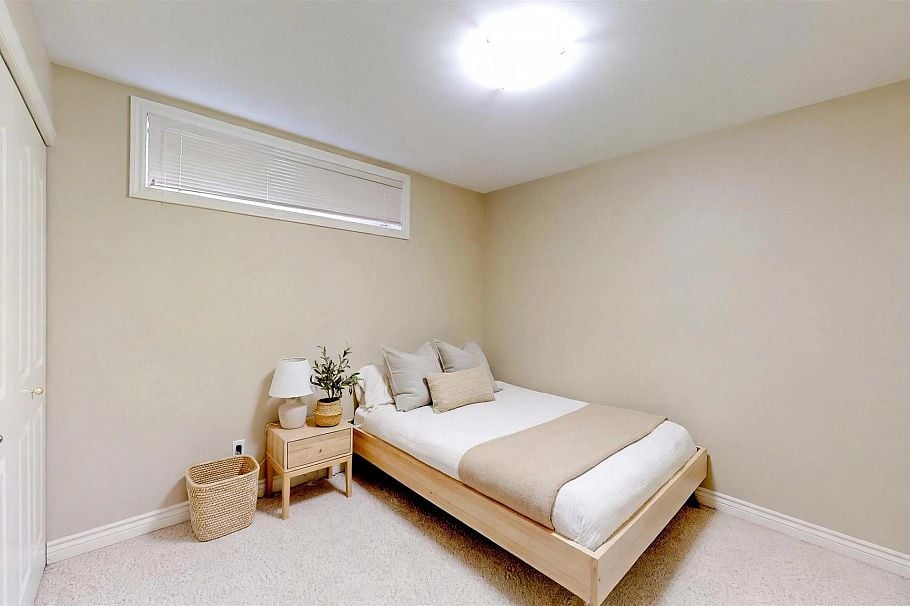 2839 W 42nd Avenue Vancouver, BC - 3