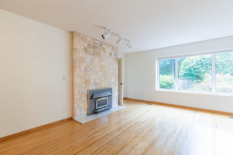 2256 Chapman Way North Vancouver, BC - 5